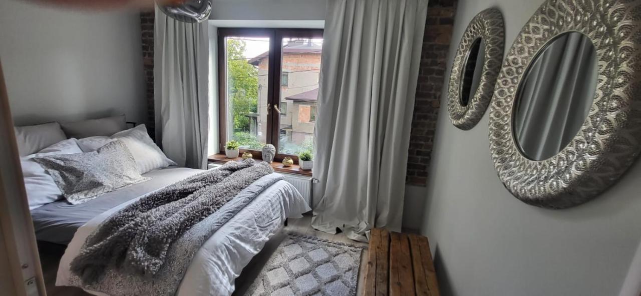 Urocze Studio 7 Z Parkingiem Katowice Ngoại thất bức ảnh